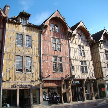 Bel Appartement Coeur De Ville Troyes Exterior foto